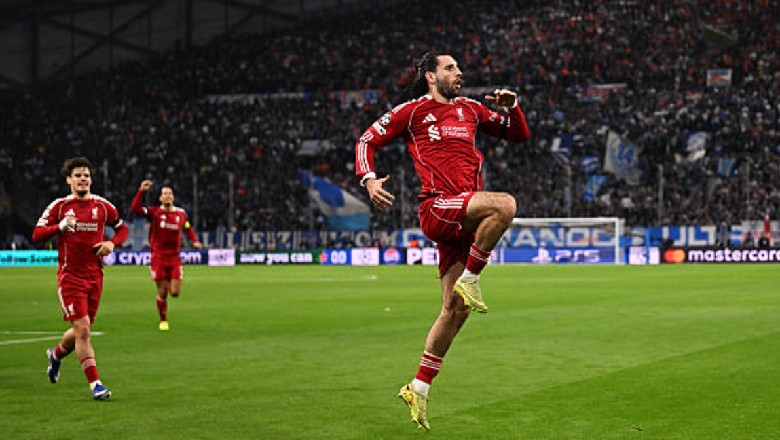 Dominik Szoboszlai free-kick stunner sparks Liverpool cruise past Marseille at Velodrome - Ảnh 2